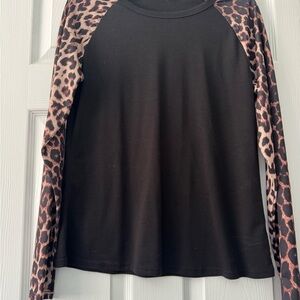 Chic Black Top with Leopard Print Sleeves